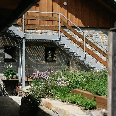 U Srubu - Sportovni A Rekreacni Areal Apartmán Ujezd (South Moravian)