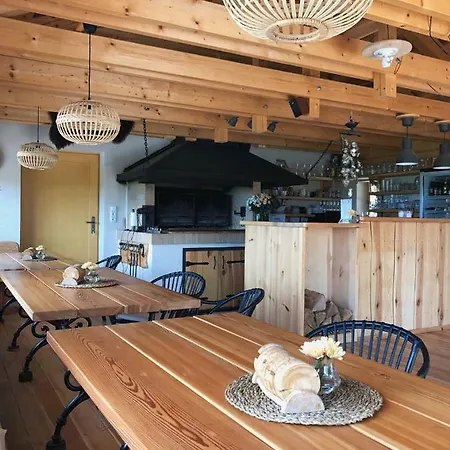 Apartmán U Srubu - Sportovni A Rekreacni Areal Ujezd (South Moravian)